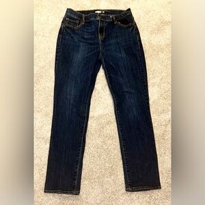 Old Navy Women’s Curvy Straight Jeans